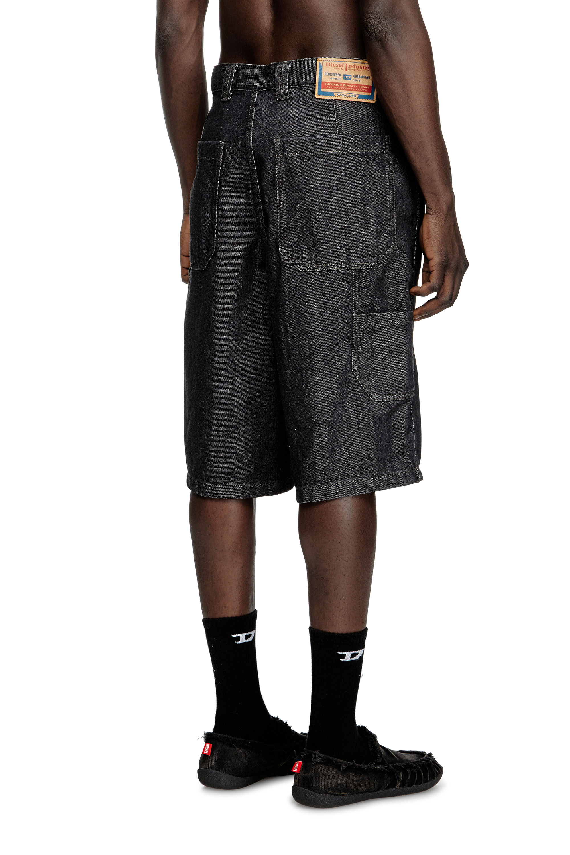 Diesel - D-LIVERY-W-SHORT, Man's Shorts in rinse-wash denim in Black - 3